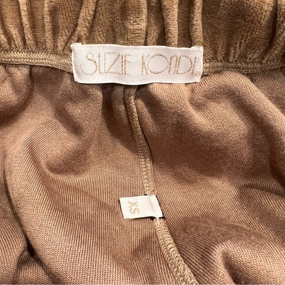 Suzie Kondi Matching Set Saba Raglan Top & Slim Track Pants Velour Wheat Heather - Picture 12 of 12